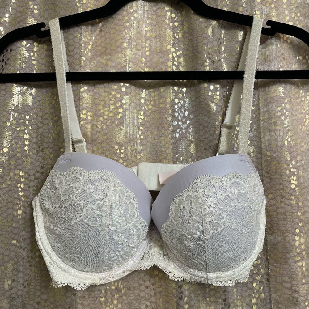 Vintage Victorias Secret Dream Angels Lined Demi White Pearl Sheen Lace Bra 32DD